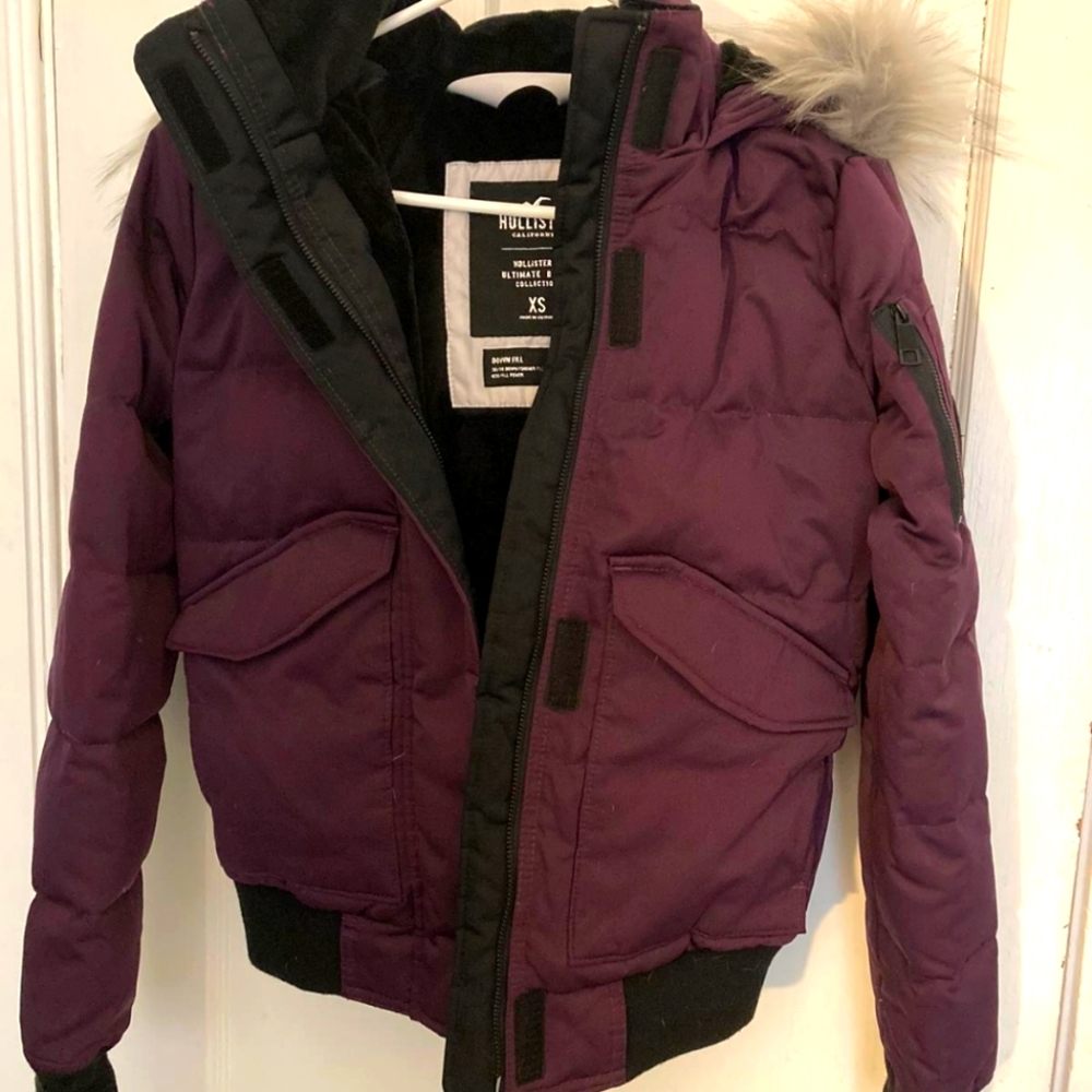 Hollister- Down Fill Jacket like NEW